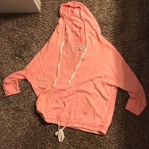American Eagle tie-bottom 3/4 sleeve top